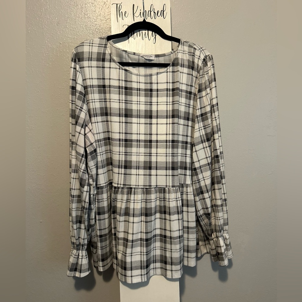 Chic Soul Black and White Plaid Blouse